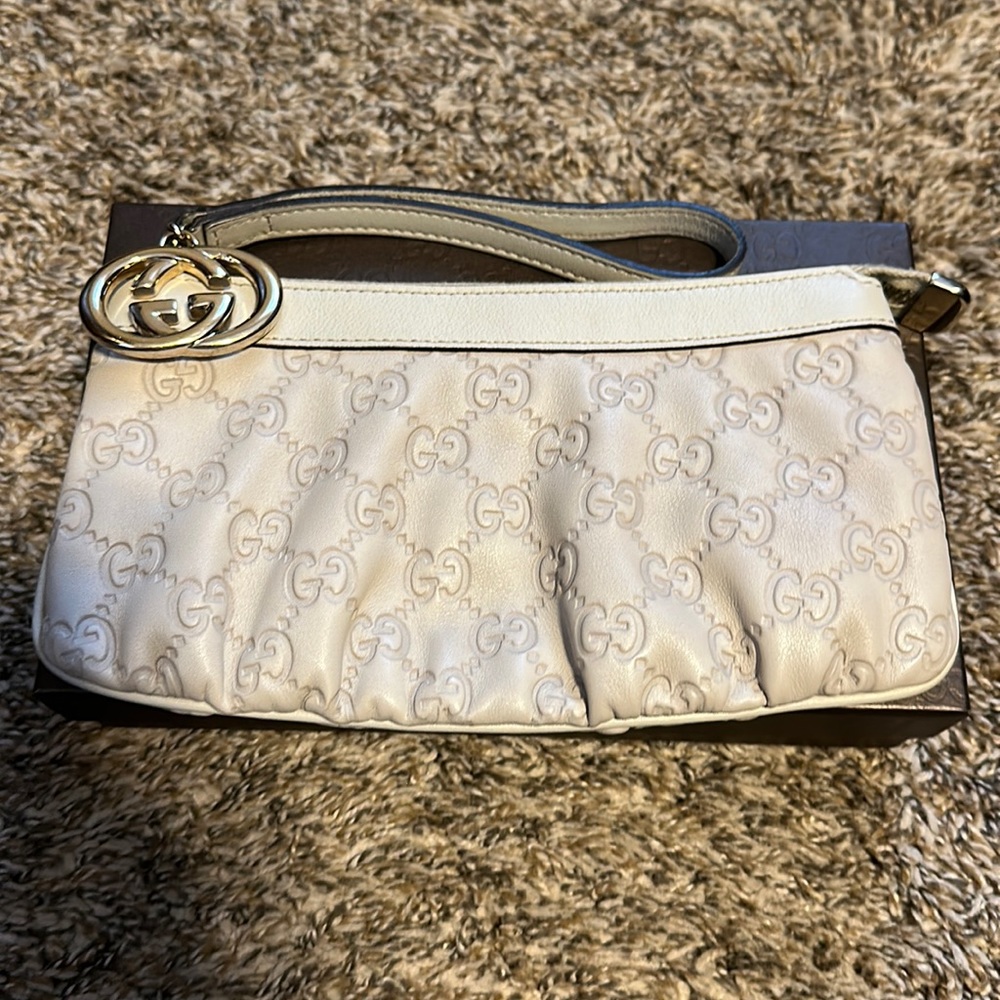 Gucci cream hand bag